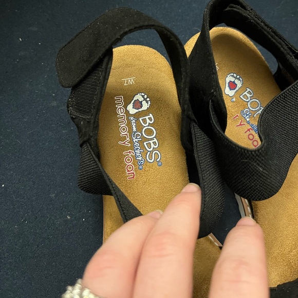 Bob’s sandals - Picture 3 of 4